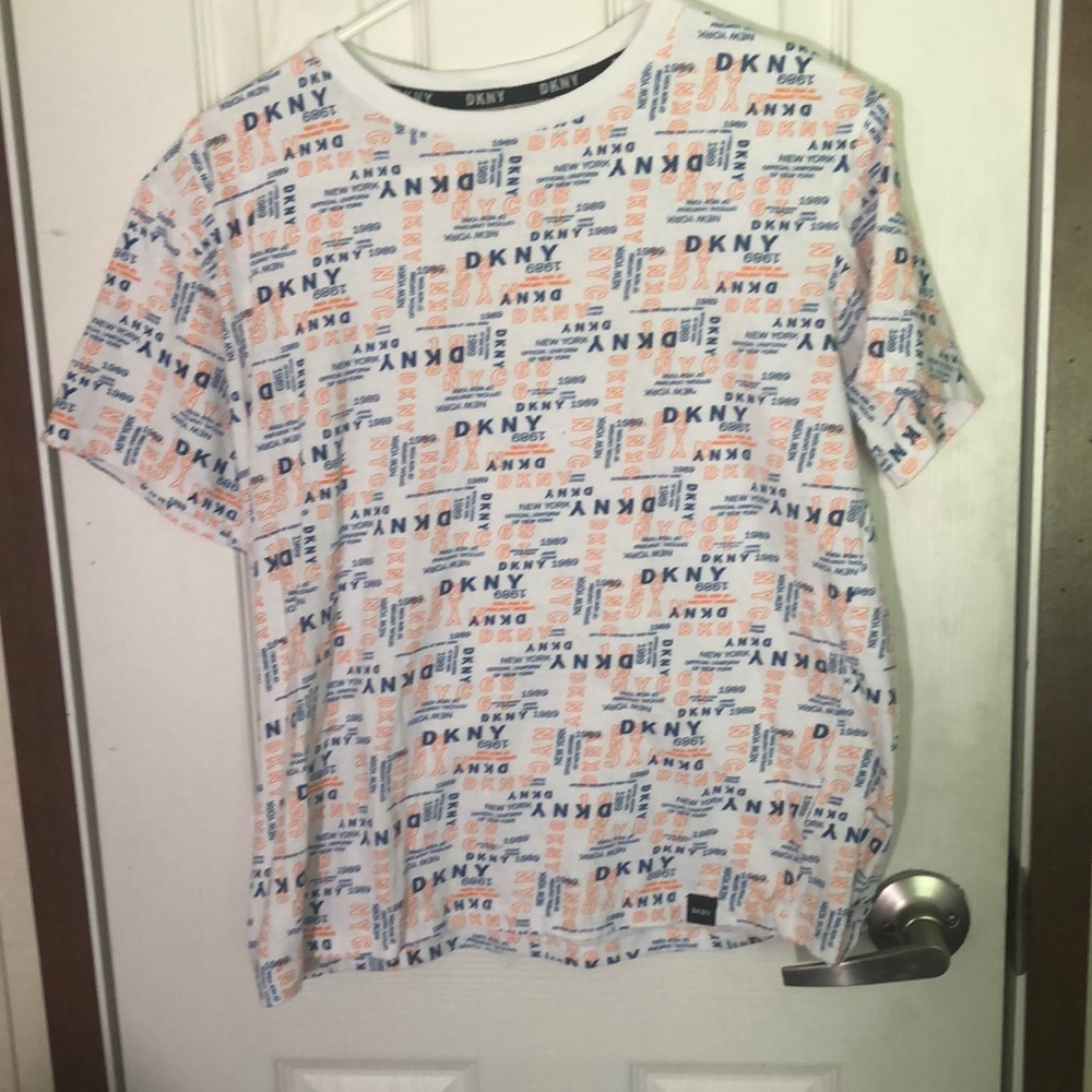 DKNY T-Shirt , Size XL 18-20